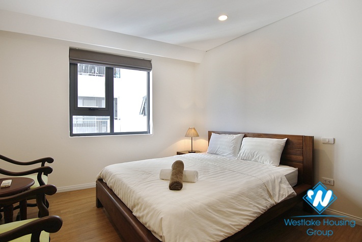 Three bedroom apartment for rent in Mipec Riverside Long Bien building